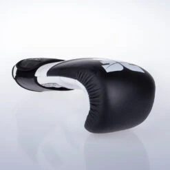 Fighter Boxing Gloves SPLIT- Black/white, FBG-001BW -Fighters Europe Shop 3221fbae32dac3838502e4a90aa21e72
