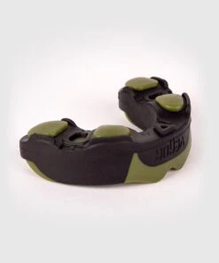 Venum Predator Mouthguard - Khaki, VENUM-0621-200 -Fighters Europe Shop 3 3e0c0b44 9f5c 49a2 ba8a 183863df7ed7