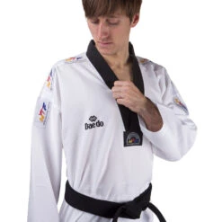 Daedo Dobok Competition Hi-Tech, TA20056 -Fighters Europe Shop 3a008ee2c73b6386cb2de728b5314795