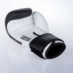 Fighter Boxing Gloves SPLIT- Black/white, FBG-001BW -Fighters Europe Shop 68dc5f70341567a5bfffbe4b3b38adb3