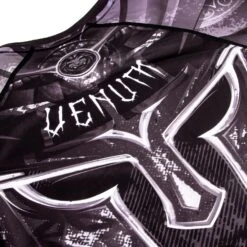 Venum Gladiator 3.0 Rashguard -Fighters Europe Shop 79fd7b3b201c425d702fab9d9ad776514b61d6e8 rash gladiator ss black white 1500 06