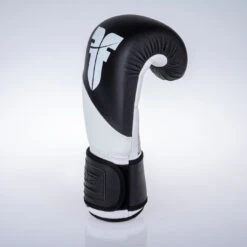 Fighter Boxing Gloves SPLIT- Black/white, FBG-001BW -Fighters Europe Shop 7d368291f78c6ea5ee8186e6a3780029