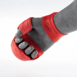 Hayashi Karate Fist Protector TSUKI With Thumb (WKF Approved) - Red, 238 -Fighters Europe Shop 7d5f59fb3e41250d8d37de0c1c4c3144