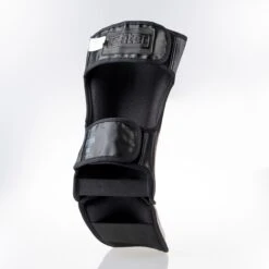 Fighter Shinguards Thai - Jungle Series - Leopard, JE1573LE -Fighters Europe Shop 86b3c0ae5da60ad9a713a2547b54a26d e257b7b4 d1f3 4365 af75 ffad64950dd5
