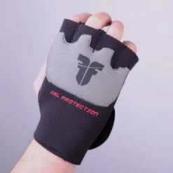 Fighter Strap Gel Hand-Wraps - Black/grey, FGW-001BG -Fighters Europe Shop 8da8fa0c98b49edccab744c3c1b542a1