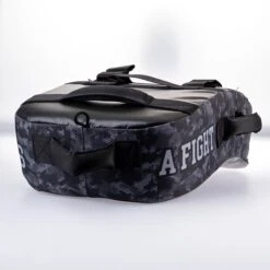 Fighter Kicking Shield - MULTI GRIP - Life Is A Fight - Grey Camo, FKSH-29 -Fighters Europe Shop DSCF6521