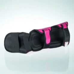Fighter Shinguards Thai Ergo - Neon Pink/black, FSG-004NPB -Fighters Europe Shop d8a98171f9ecb6b80ae594b1d7e7fd1e