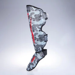 Fighter Shinguards Thai Ergo - Gray Camo/red, FSG-004GCR -Fighters Europe Shop dbc10f3d0e5fd8bd8994e7eb3818650c
