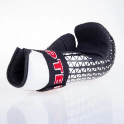 Pointfighter TOP TEN Glossy - White/black, 2067-19T -Fighters Europe Shop e1ee74faa1d264266b96d9f0c57655ca